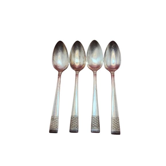 National Silver Co Calvalcade Teaspoons Set of 4 Silverplate 6" 1946 Vintage MCM - Picture 1 of 8